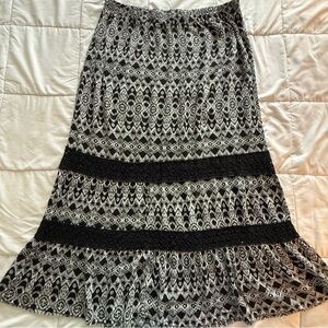 Faded Glory Y2K Black & White Geometric Lace Trim Maxi Skirt Women’s L (approx.)
